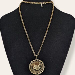 V. 70s Avon Bicentennial Coin Pendant Necklace